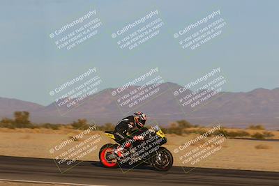 media/Dec-16-2023-CVMA (Sat) [[bb38a358a2]]/Race 13 Amateur Supersport Middleweight/